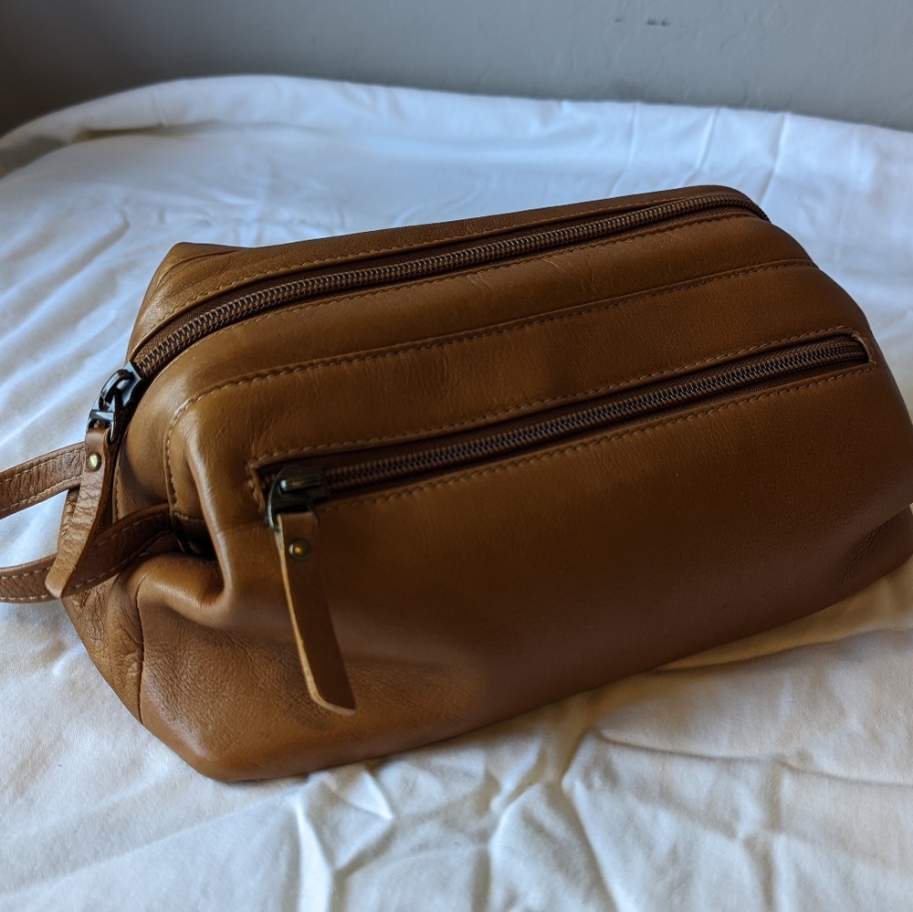 Clava Brown Leather Framed Toiletry Case